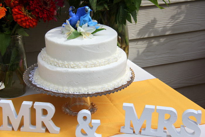 Parrot Wedding Cake